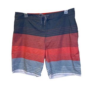Goodfellow, men’s swim trunks salmon small